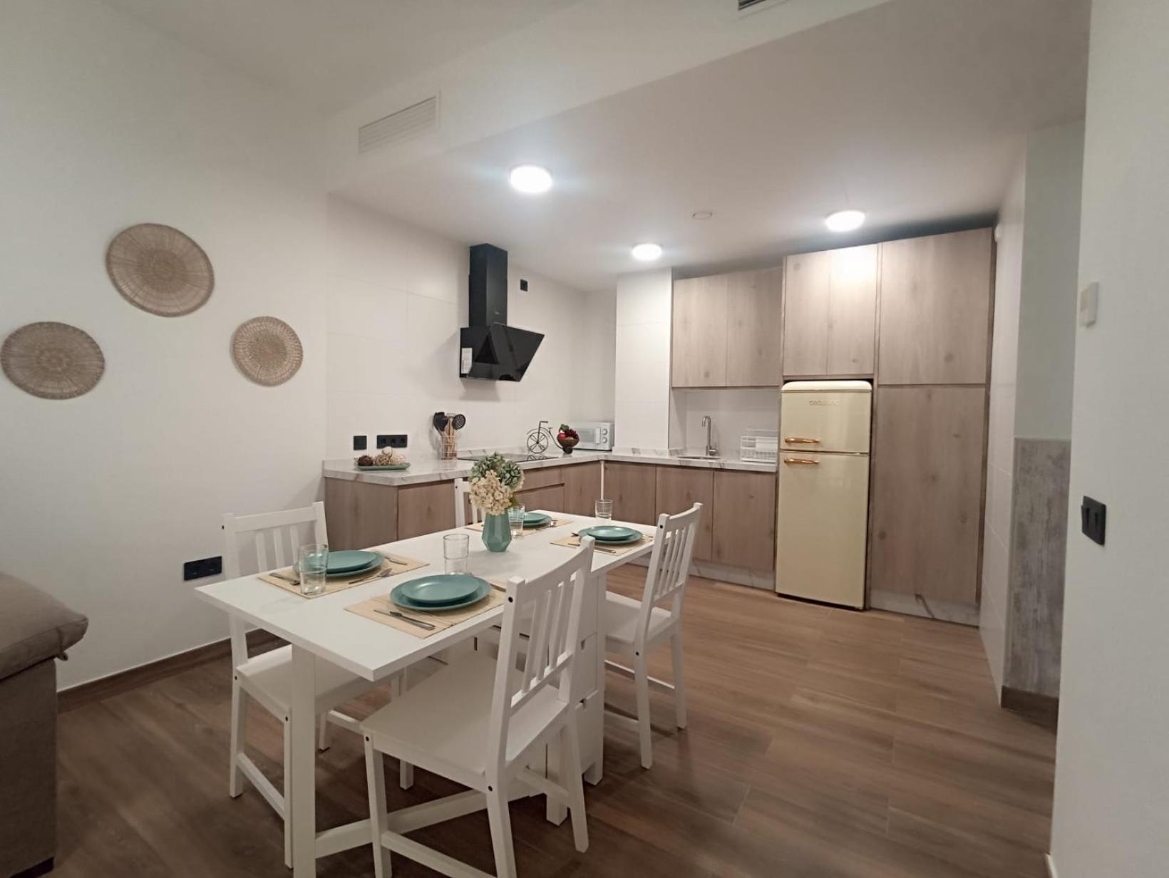 Apartamento Nuevo Centrico Con Aparcamiento Privado Incluido Alcala de Guadaira Luaran gambar