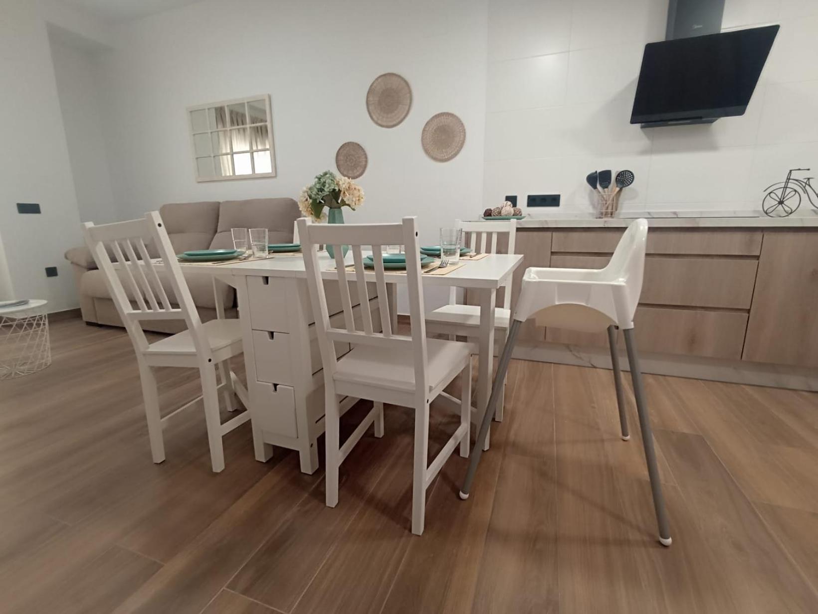 Apartamento Nuevo Centrico Con Aparcamiento Privado Incluido Alcala de Guadaira Luaran gambar